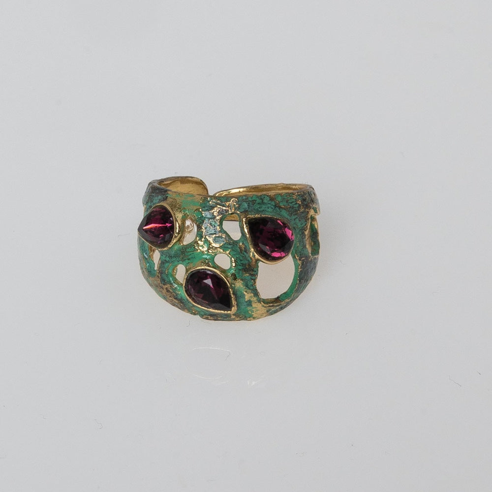 Gloomy Shiny Ring