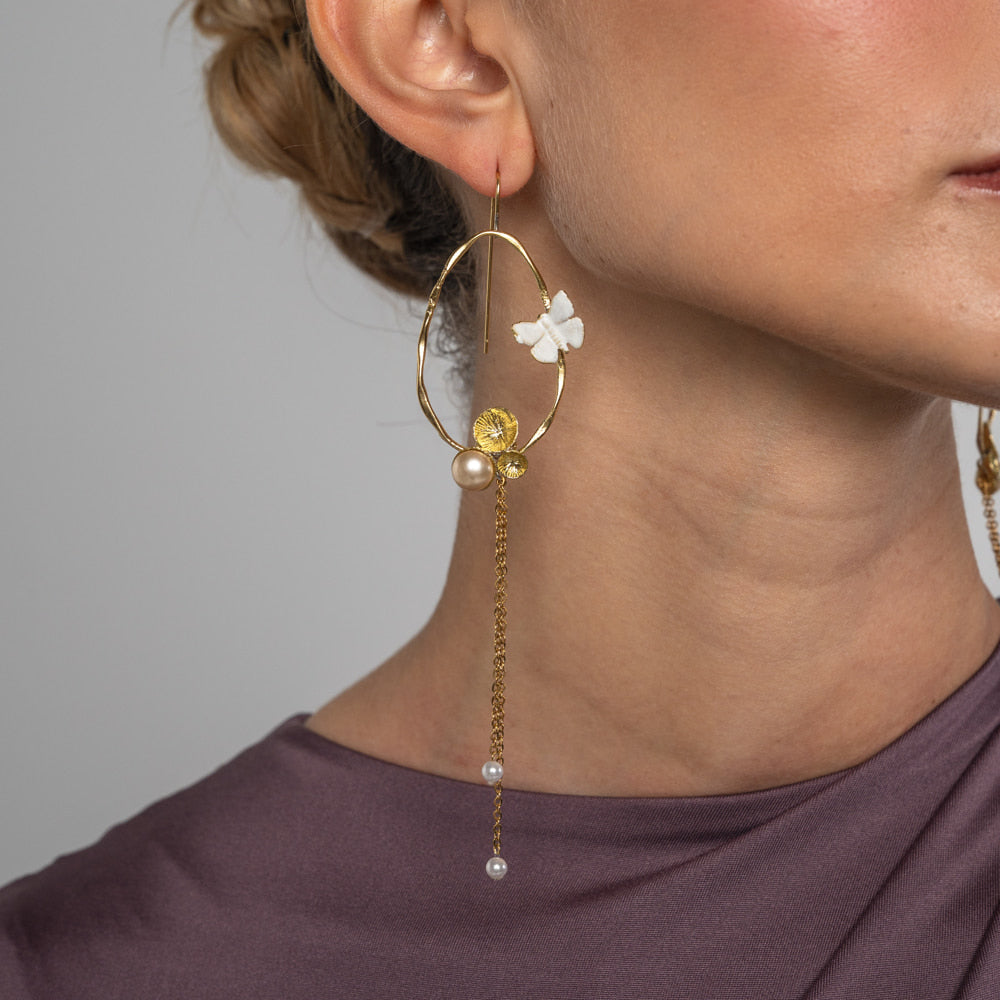 Earrings-Brass White Enamel-Creamrose Light Pearl