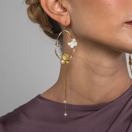 Earrings-Brass White Enamel-Creamrose Light Pearl
