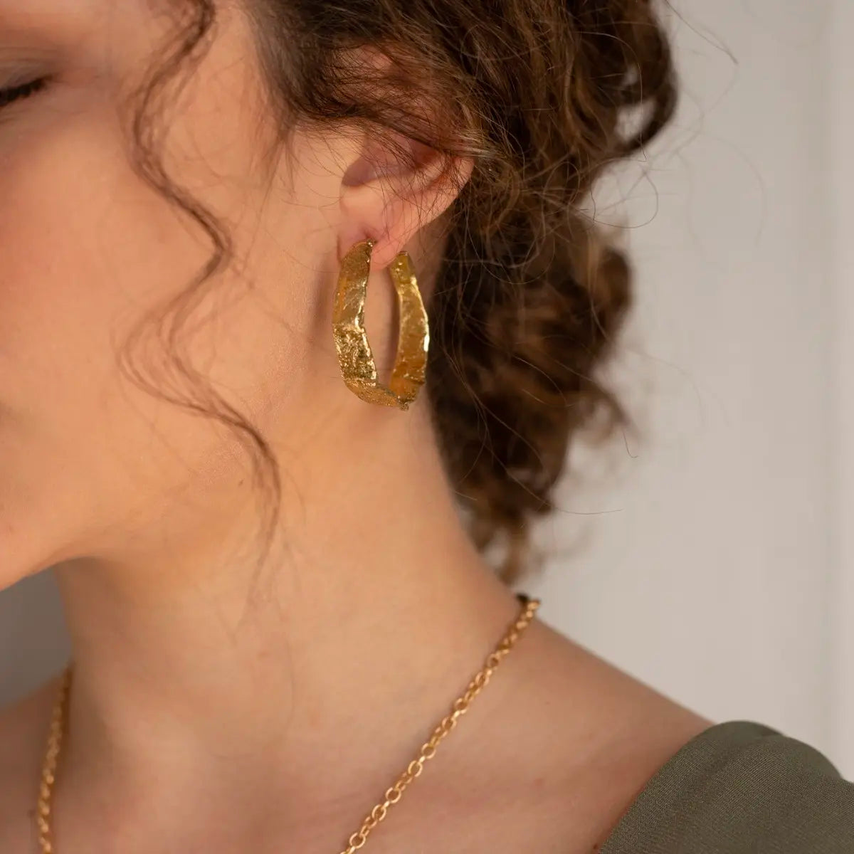 Eva Hoop Earrings