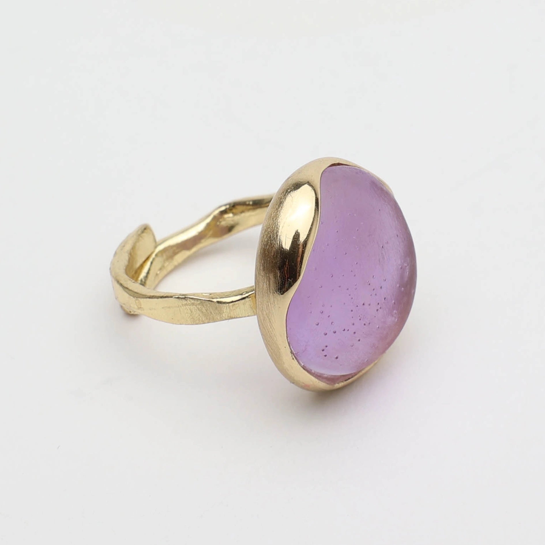 Stonekiss Ring