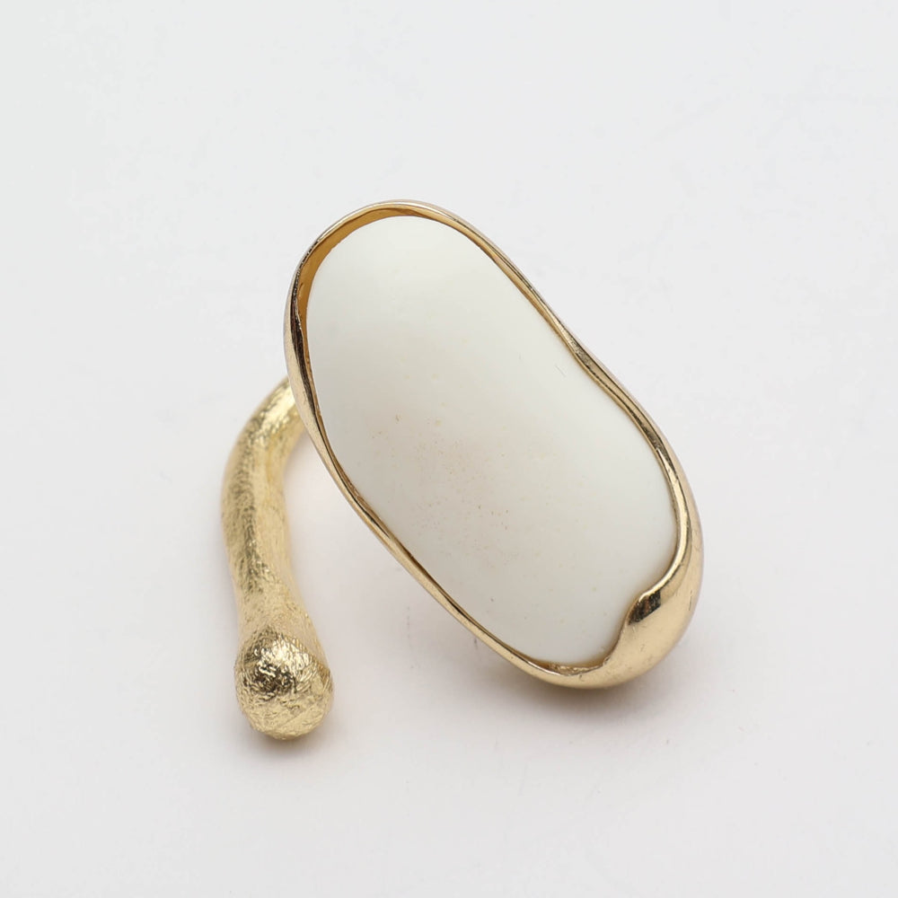 Earthpulse Ring close-up — handmade brass ring 