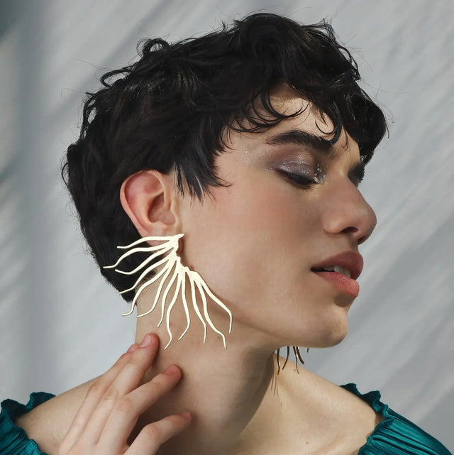 Handmade bronze Cranny earrings with sculptural organic design by Kalliope Jewelry