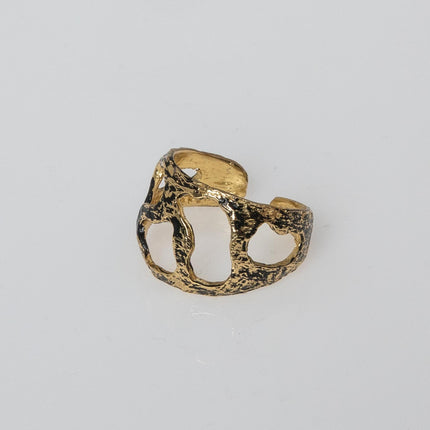Gloomy Ring