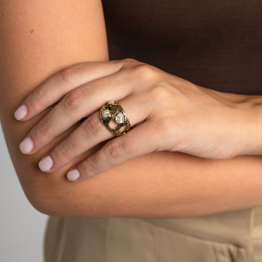 Ring-Brass, Black Oxidation-White Crystal