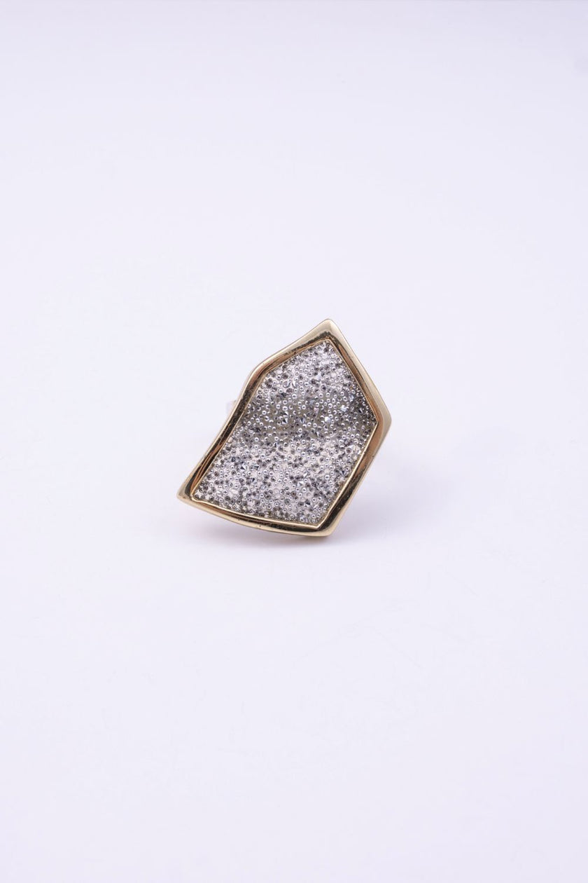 Front view of Glitter Kiss crystal ring with bold gold frame