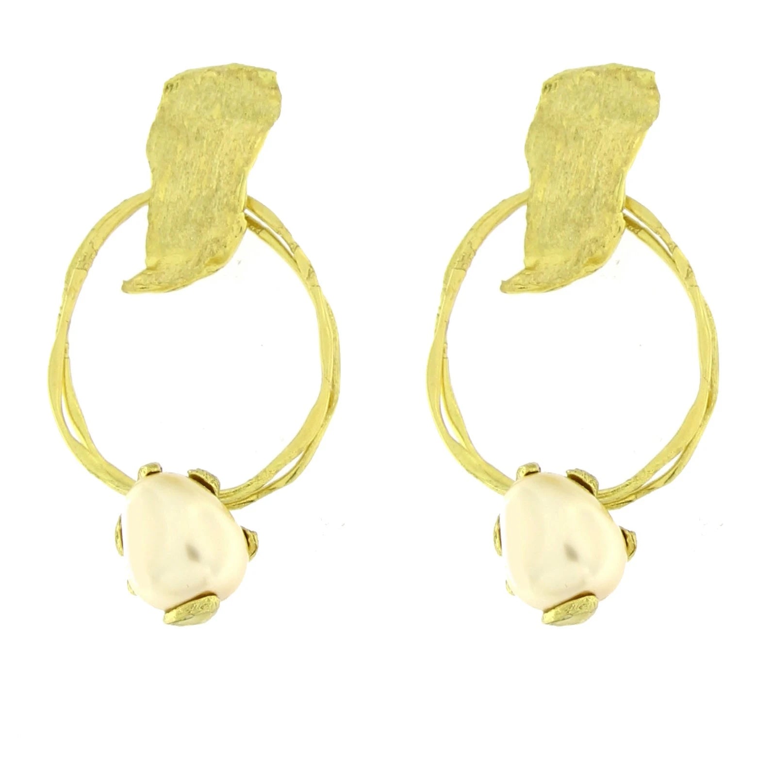 Circle Cream Earrings