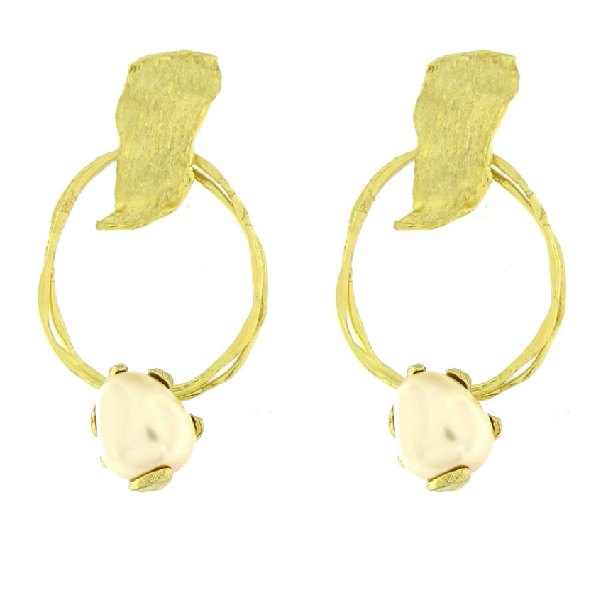 Circle Cream Earrings