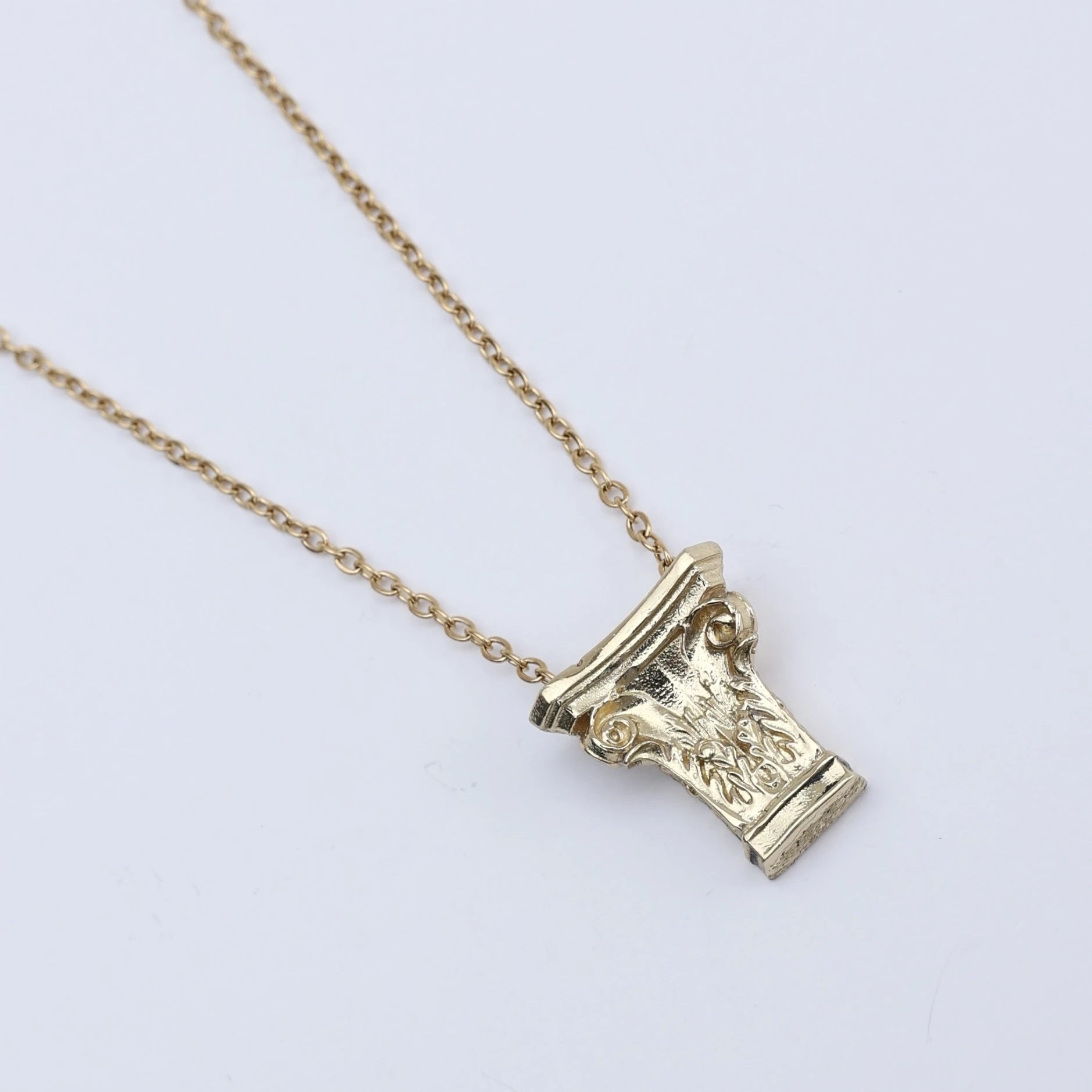 Doricus Necklace