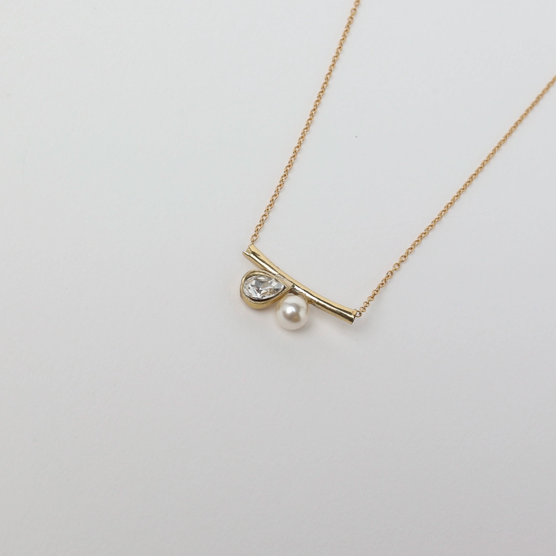 Gleam Necklace