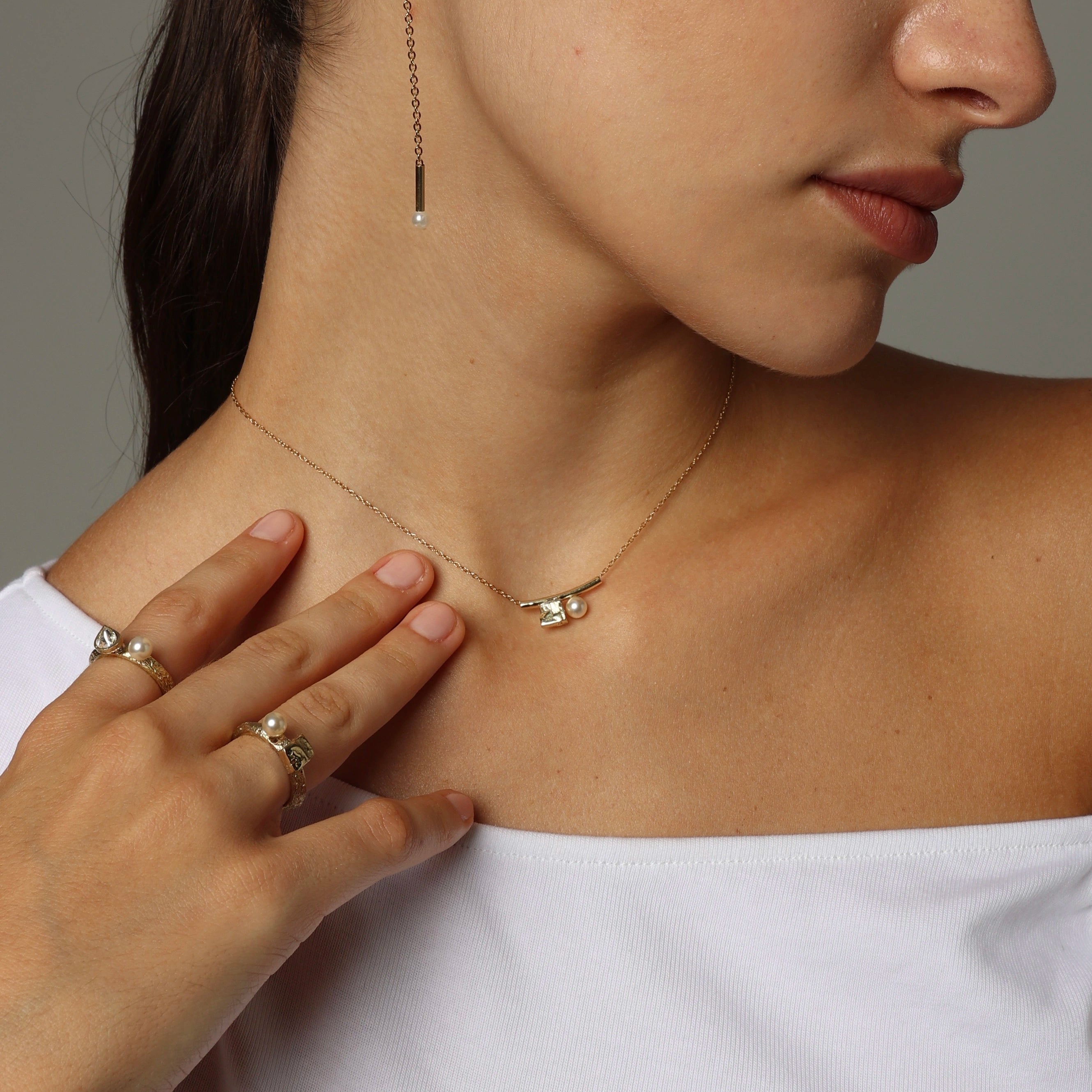 Gleam Necklace