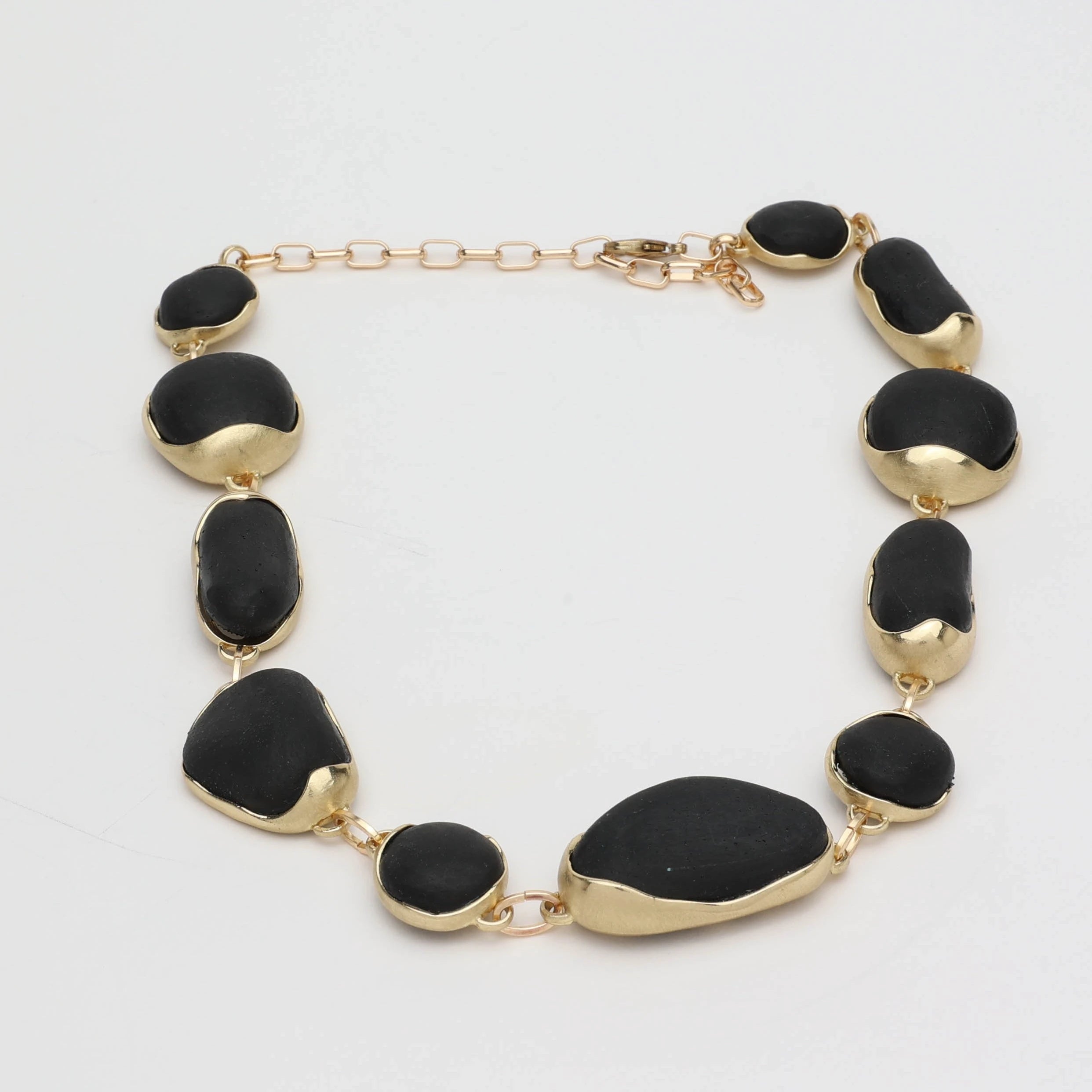 Stoneveil Necklace