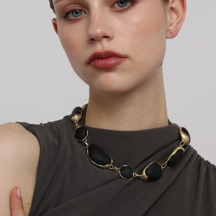 Stoneveil Necklace