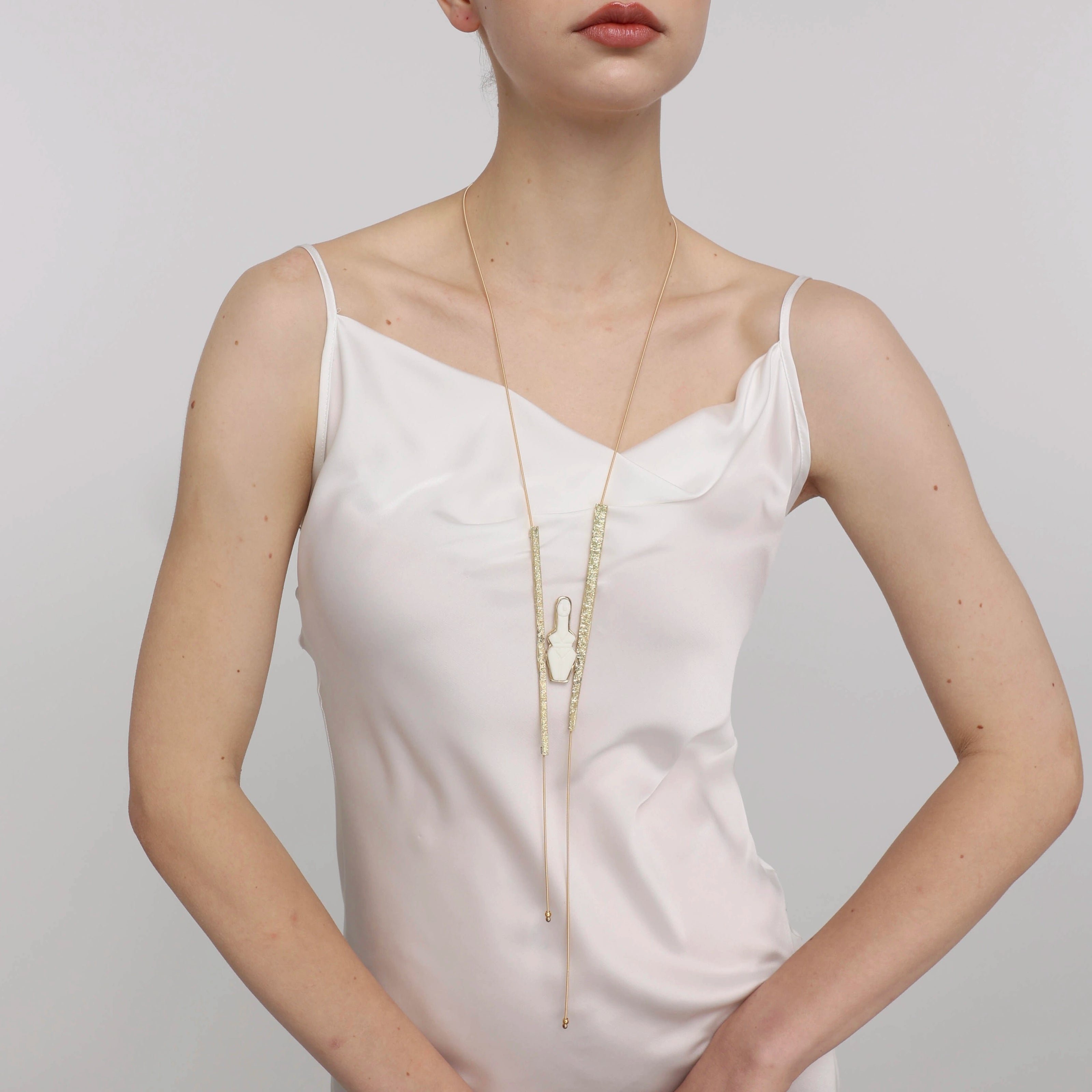 Idol Necklace